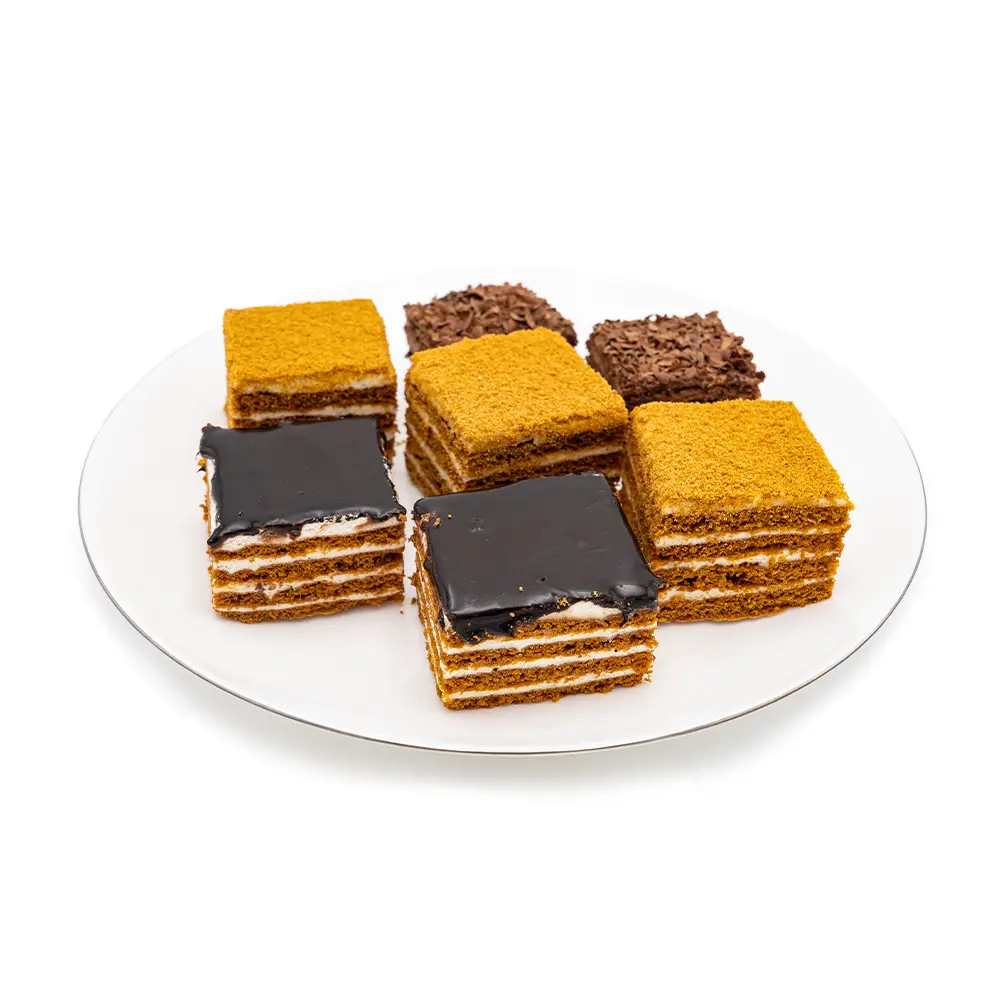 BlackJack Mini Assorted Cakes #5, 9 ct