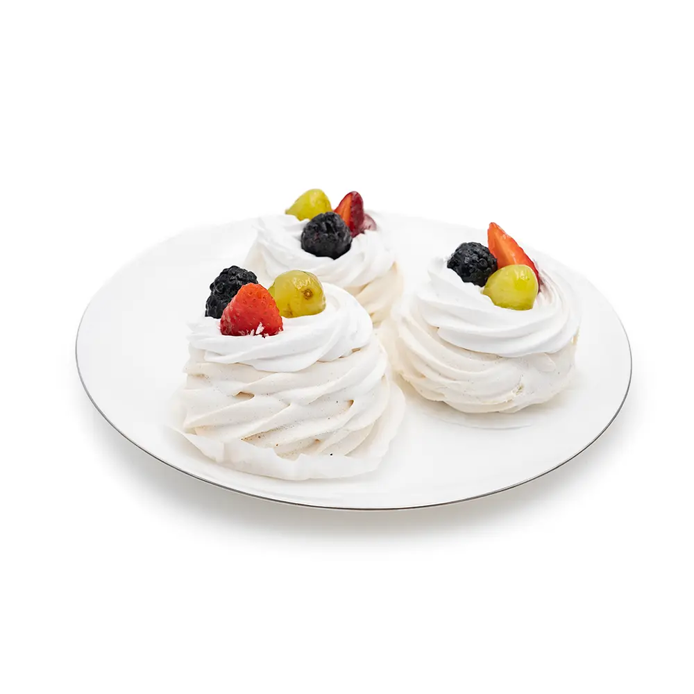 BlackJack Meringue with Berries